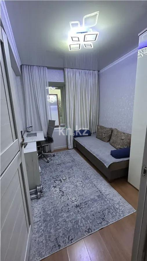 Продажа 4-комнатной квартиры, 69.8 м² в Алматы - фото 2