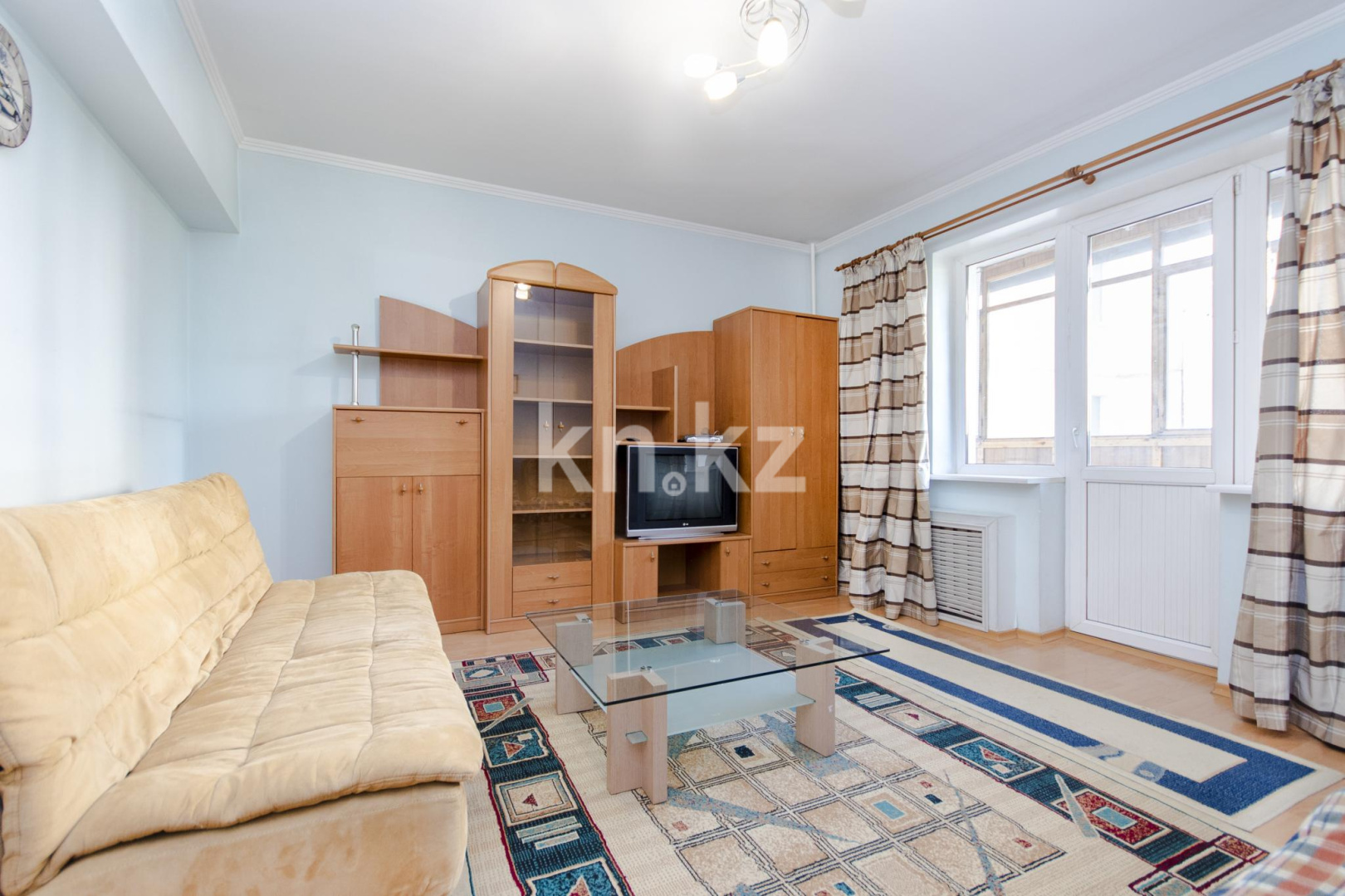 Аренда 2-комнатной квартиры посуточно, 50 м², Самал-1 мкр-н, дом  18 в Алматы - фото 4