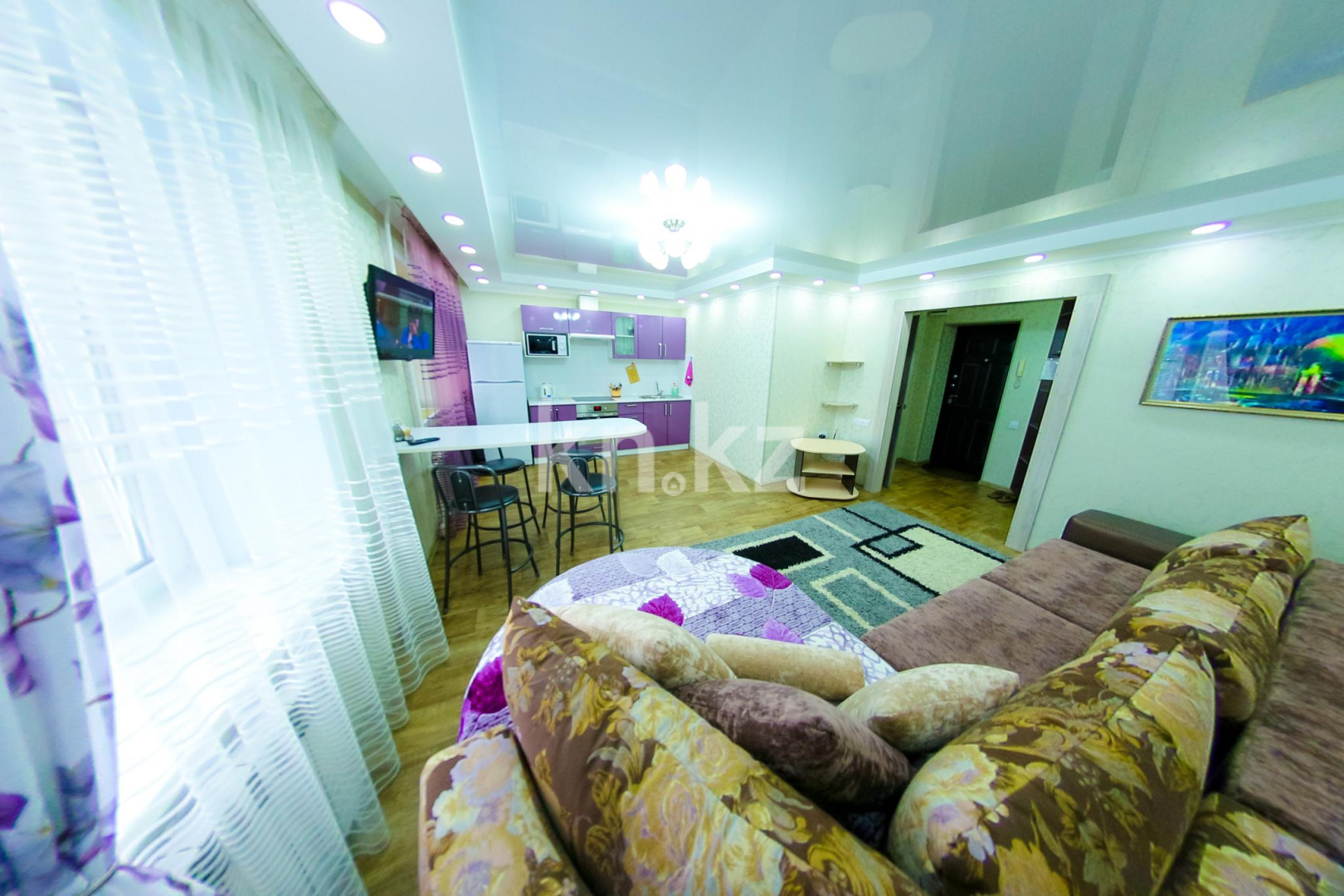 Аренда 2-комнатной квартиры посуточно, 60 м², ул. Орджоникидзе, дом  4 в Усть-Каменогорске - фото 3