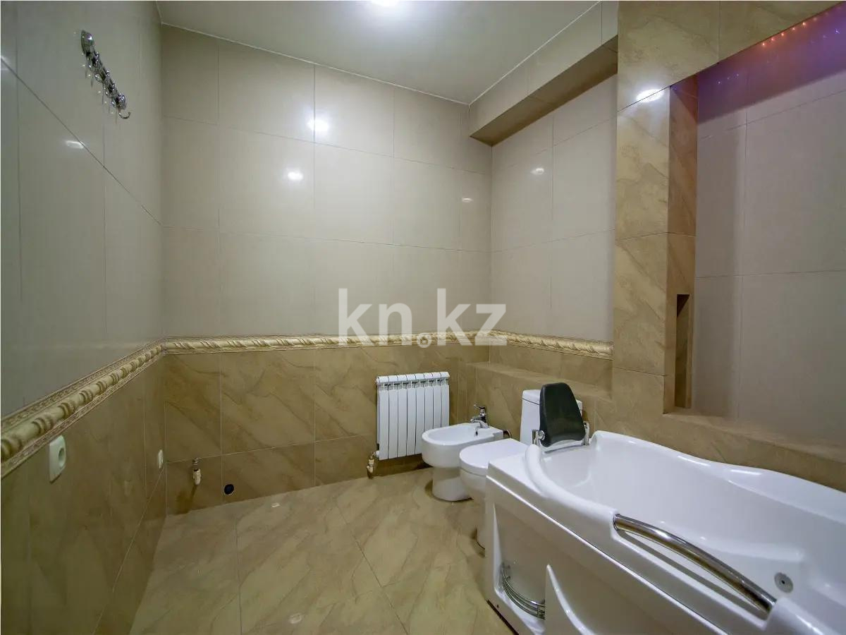 Продажа 3-комнатной квартиры, 118.3 м², ул. Навои, дом  52 в Алматы - фото 4