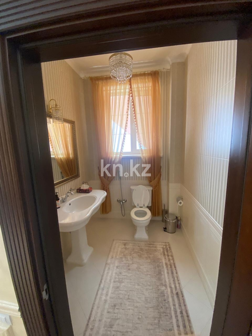 Аренда 10-комнатного дома, 600 м² в Астане - фото 13
