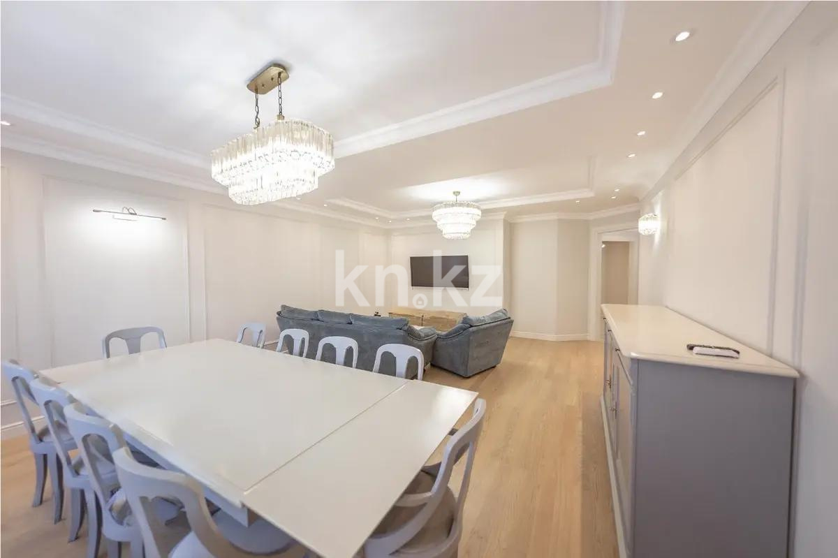 Продажа 6-комнатной квартиры, 100 м², ул. Достык, дом  13 в Астане