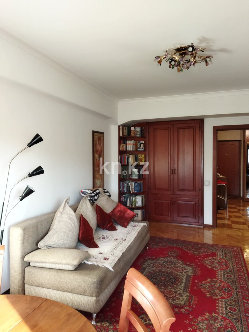 Продажа 2-комнатной квартиры, 55 м² в Алматы
