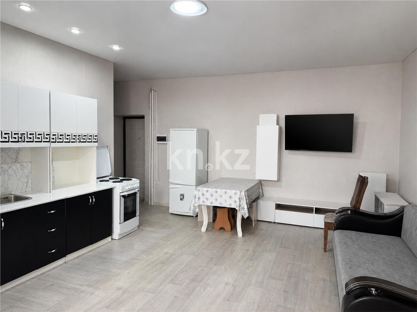 Продажа 2-комнатной квартиры, 65 м² в Караганде - фото 2