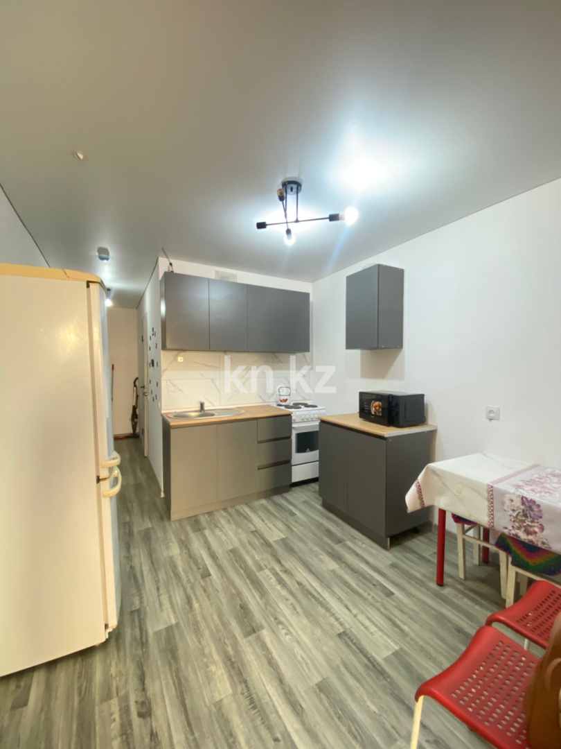 Аренда 1-комнатной квартиры, 35 м², ул. Тулебаева, дом  5 в Астане