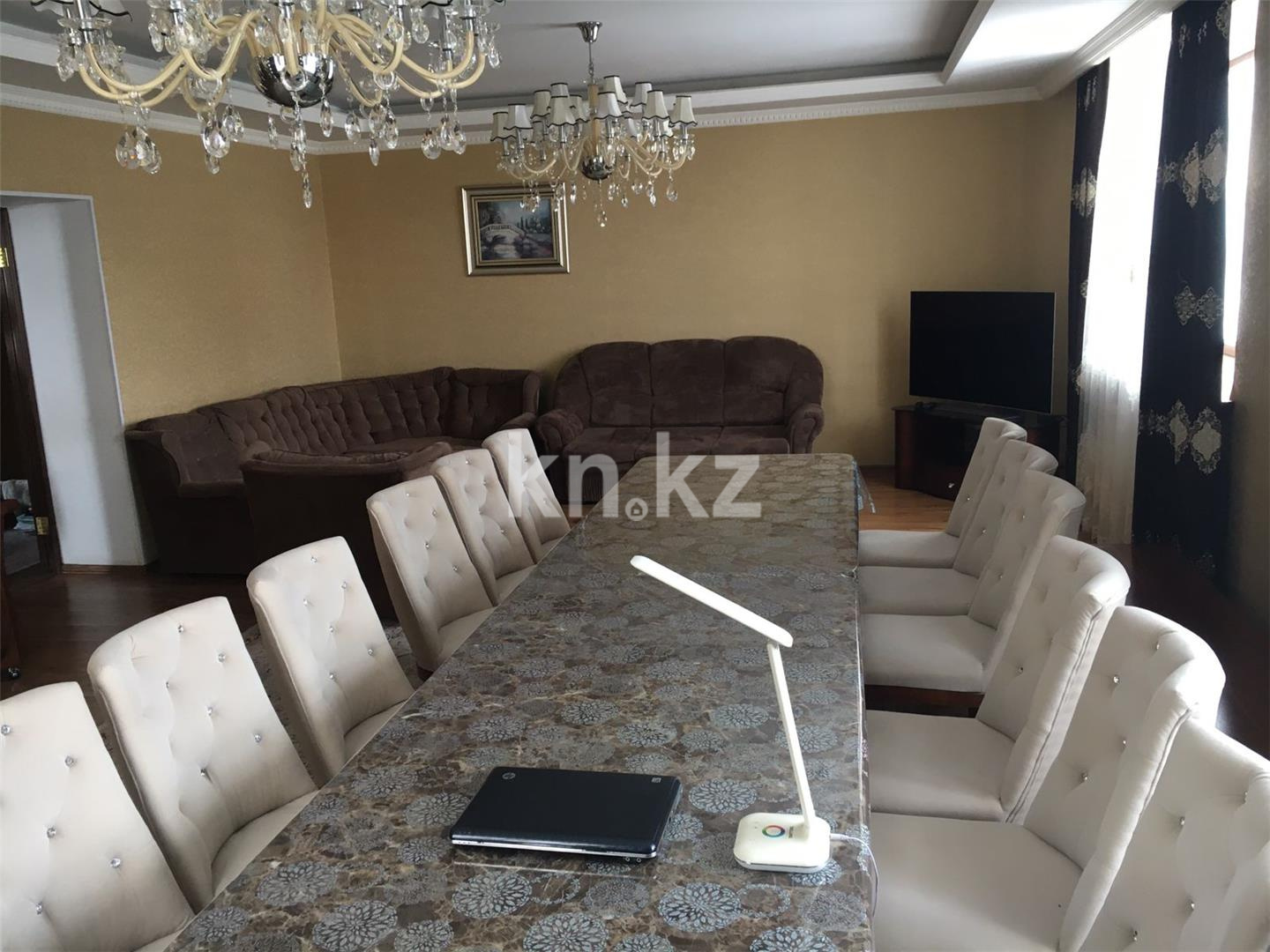 Продажа 6-комнатного дома, 343 м², ул. Жандарбековой в Караганде - фото 3
