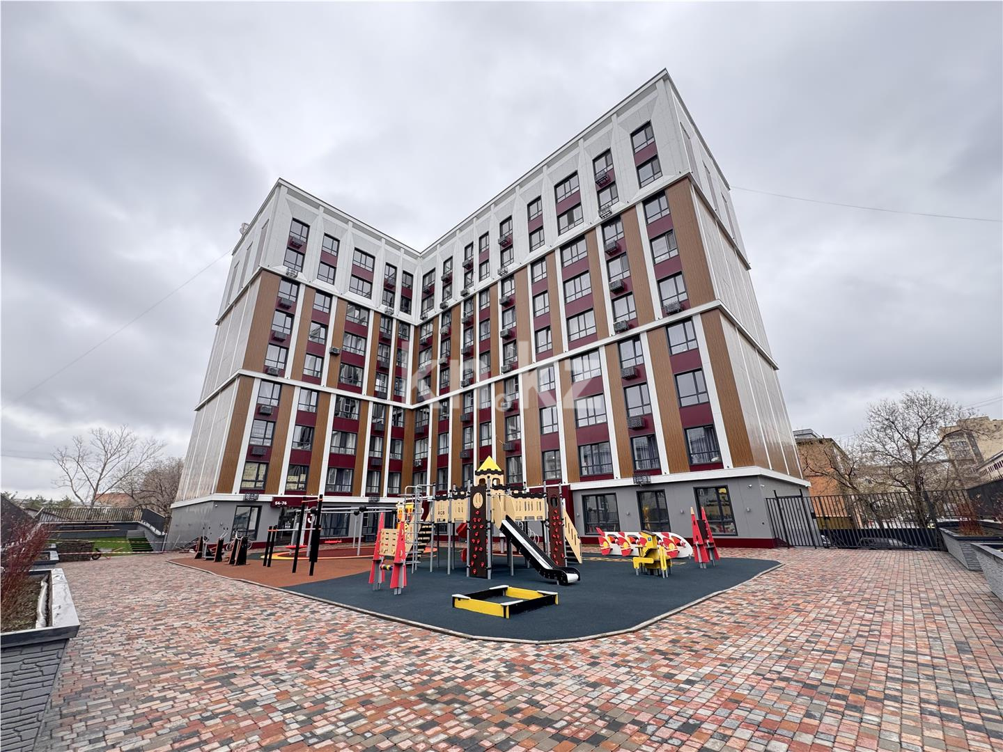 Продажа 4-комнатной квартиры, 99 м² в Караганде