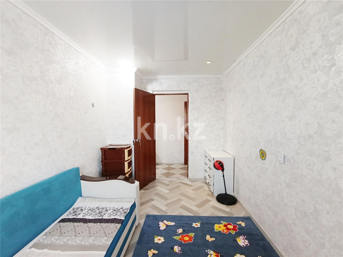 Продажа 3-комнатной квартиры, 59 м², 23-й мкр., дом  8 в Караганде - фото 5