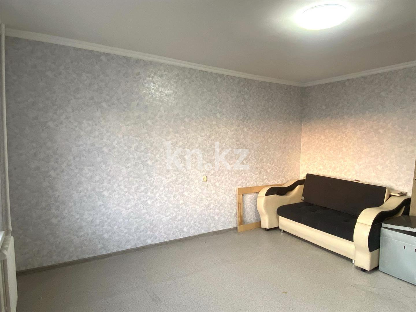 Продажа 1-комнатной квартиры, 35 м², пр. Бухар-жырау в Караганде - фото 2