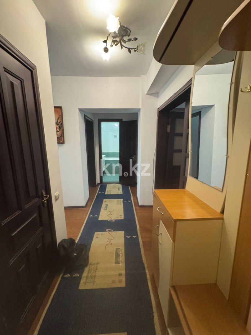 Аренда 3-комнатной квартиры, 67 м², пр. Аль-Фараби, дом  30А - ул. Шашкина в Алматы - фото 2