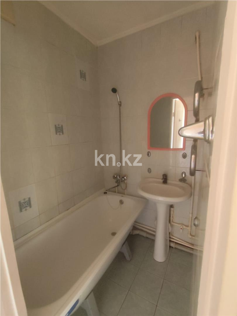 Продажа 2-комнатной квартиры, 48 м², мкр-н 14 в Караганде - фото 7