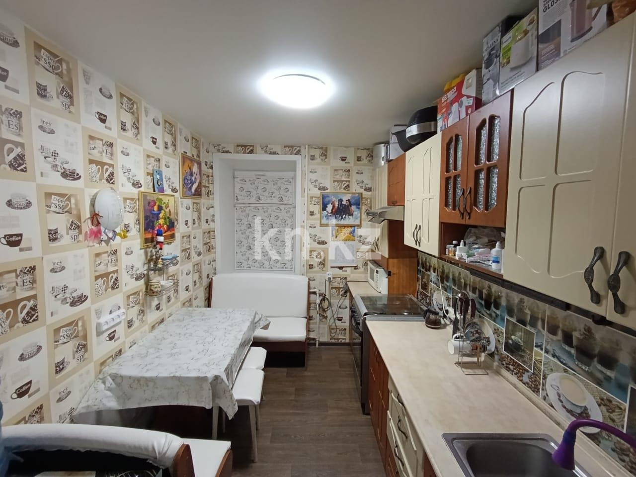 Продажа 3-комнатной квартиры, 60 м², ул. Маметовой, дом  93 в Караганде - фото 3