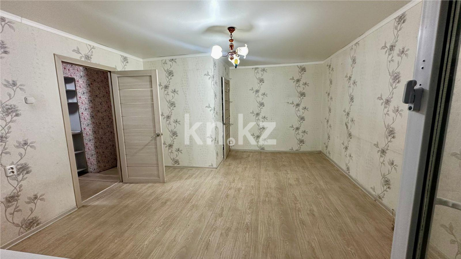 Продажа 1-комнатной квартиры, 32 м², мкр-н 12 в Караганде - фото 2