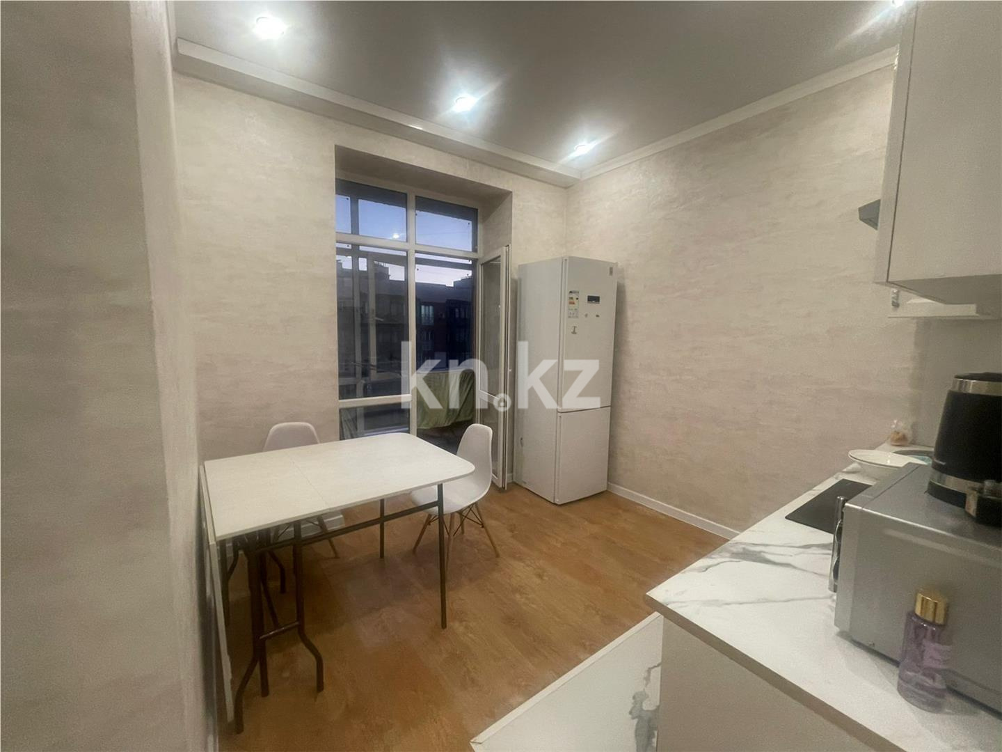 Продажа 1-комнатной квартиры, 41 м², ул. Ашимова, дом  21 блок А в Караганде - фото 4