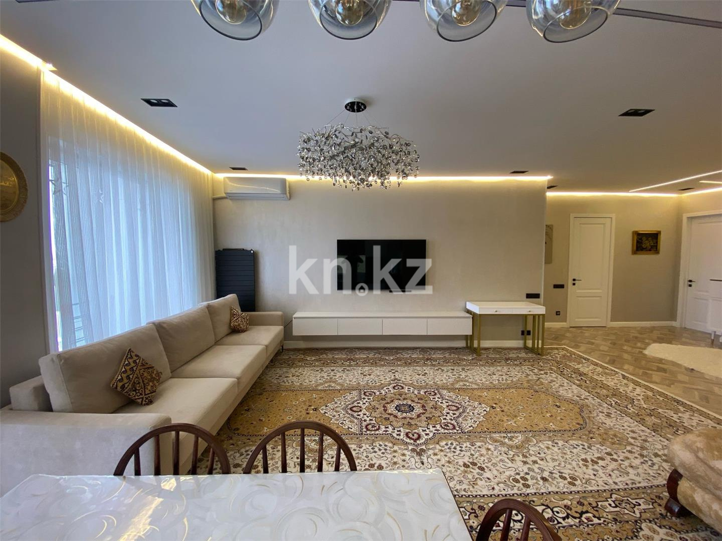 Продажа 3-комнатной квартиры, 102.4 м², пр. Кабанбай батыра в Астане