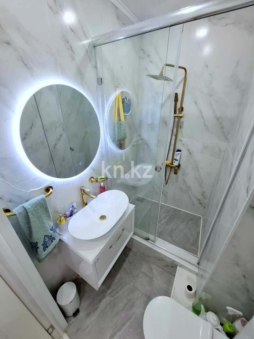 Продажа 5-комнатной квартиры, 160 м², мкр. Аксай-1а в Алматы - фото 20