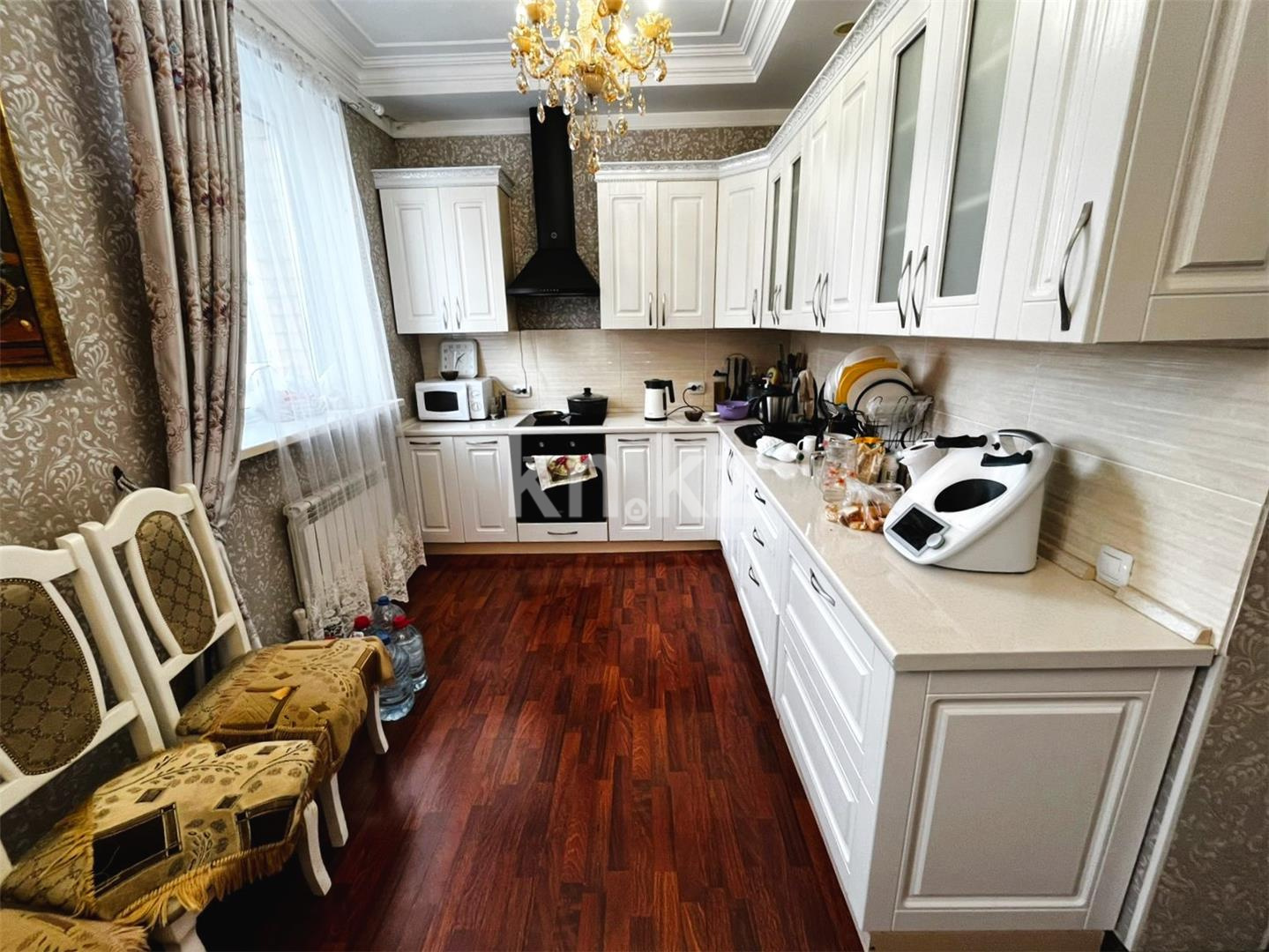 Продажа 9-комнатного дома, 370 м², Таугуль в Караганде - фото 15