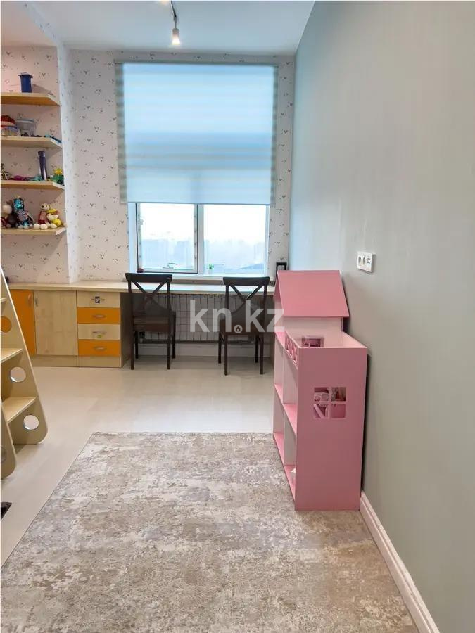 Продажа 4-комнатной квартиры, 140 м², ул. Кунаева, дом  12 в Астане - фото 3