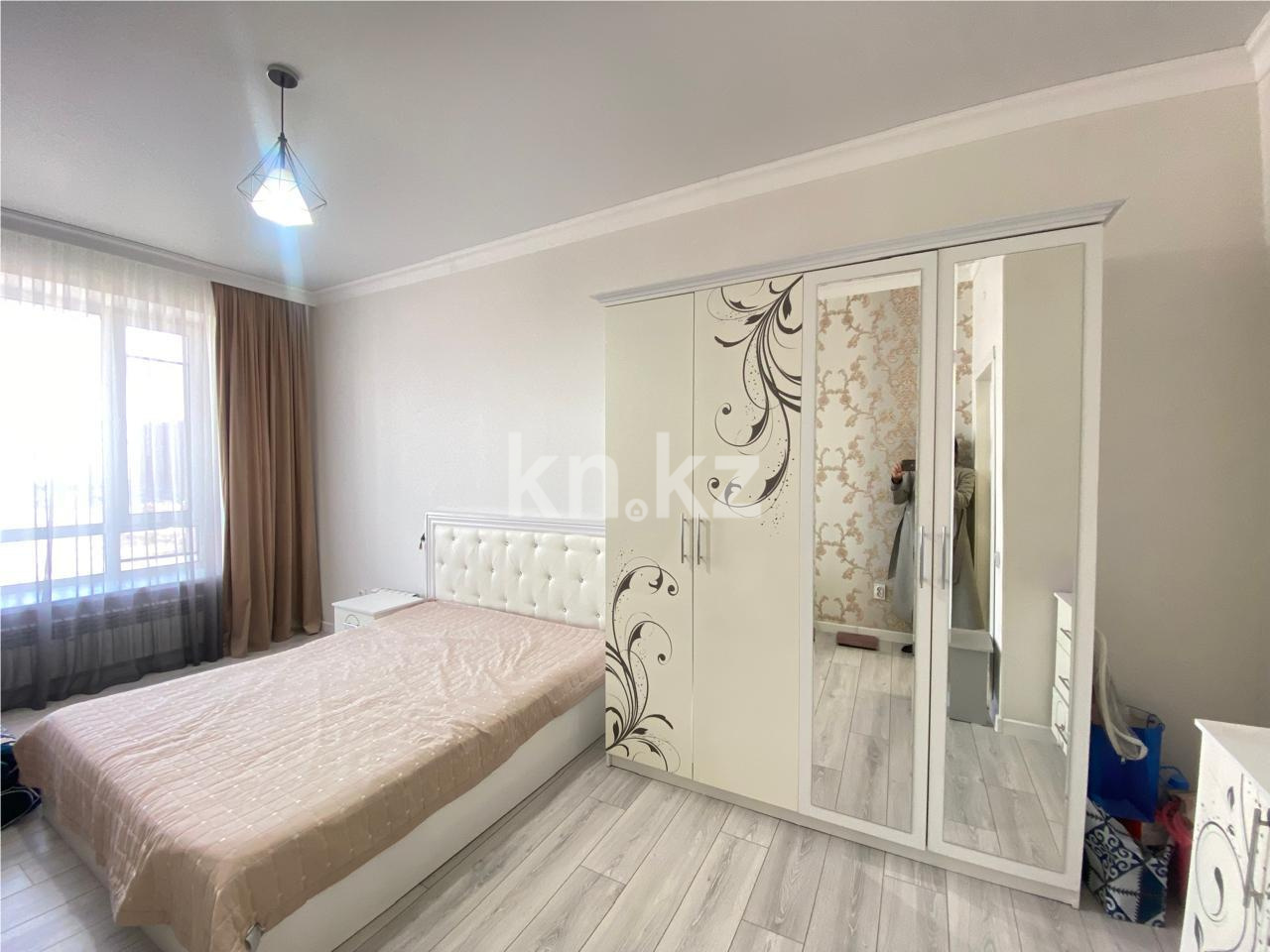 Продажа 2-комнатной квартиры, 61.5 м², ул. Омарова в Астане