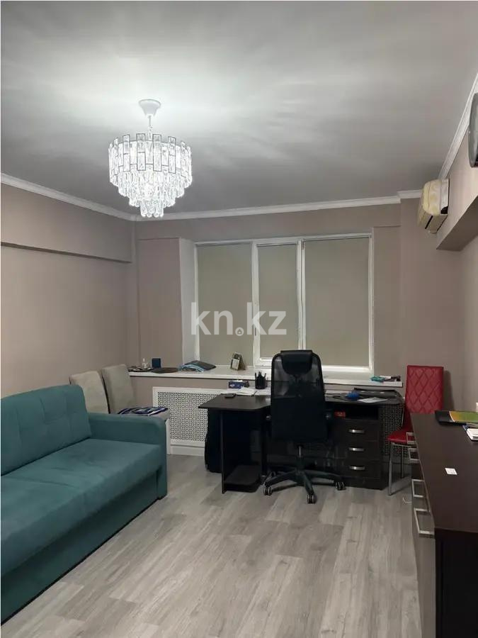 Продажа 4-комнатной квартиры, 91.6 м², ул. Толе би, дом  69 в Алматы - фото 2