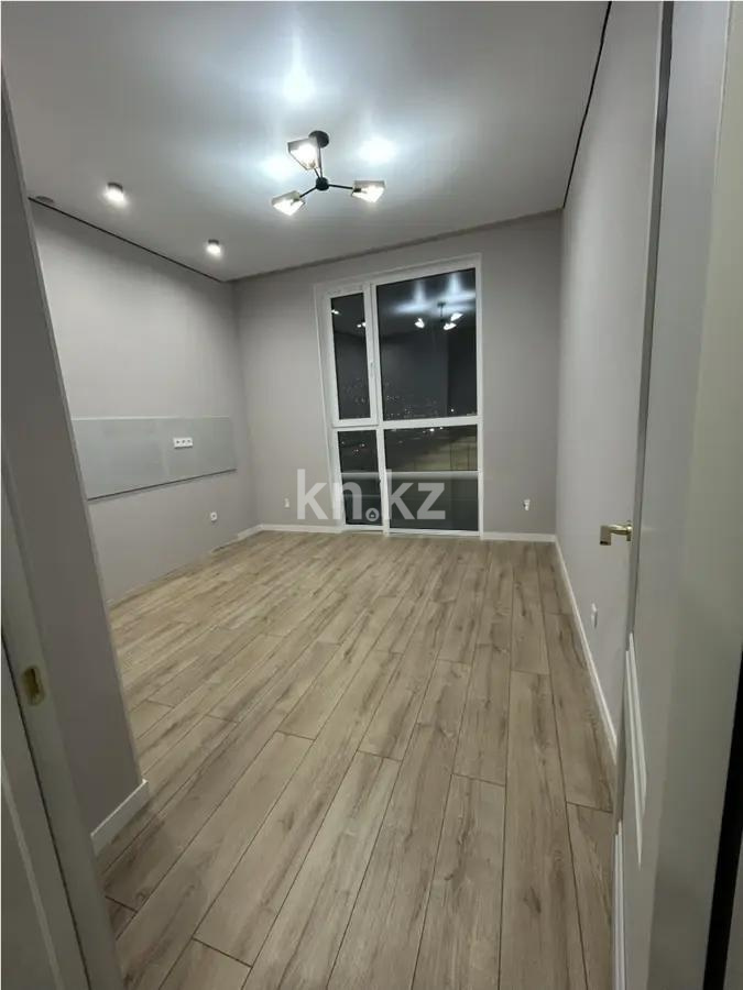 Продажа 1-комнатной квартиры, 41.2 м², ул. Хусейна бен Талала, дом  30 в Астане - фото 2