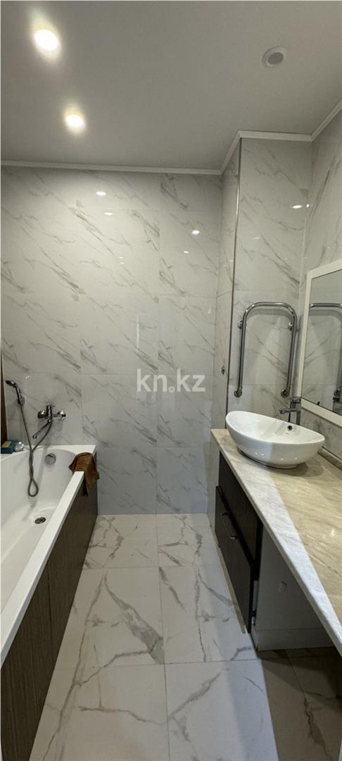 Продажа 3-комнатной квартиры, 87 м², мкр. Степной-2 в Караганде - фото 15