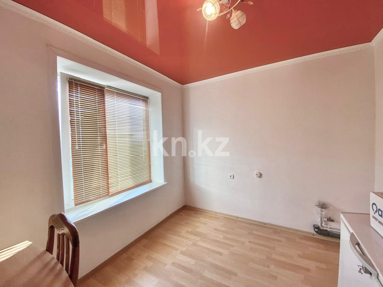 Продажа 2-комнатной квартиры, 52 м², пр. Шахтеров в Караганде - фото 7