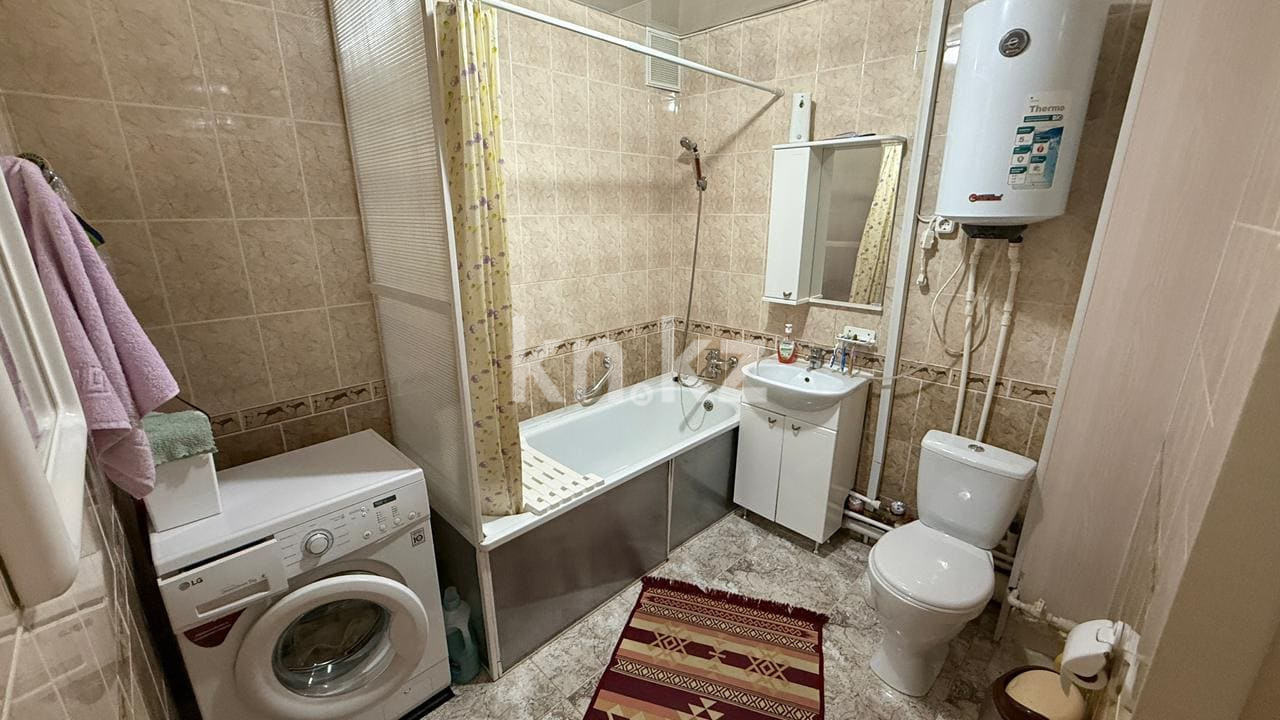 Продажа 3-комнатной квартиры, 64.4 м², ул. Дюсембекова, дом  57 в Караганде - фото 8