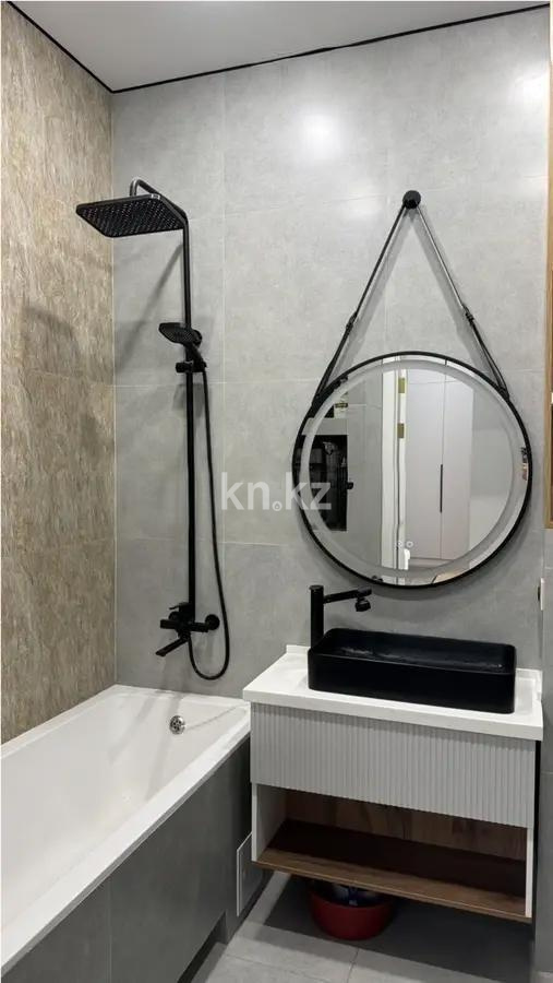 Продажа 2-комнатной квартиры, 42 м², ул. Толе би, дом  27 в Астане - фото 4