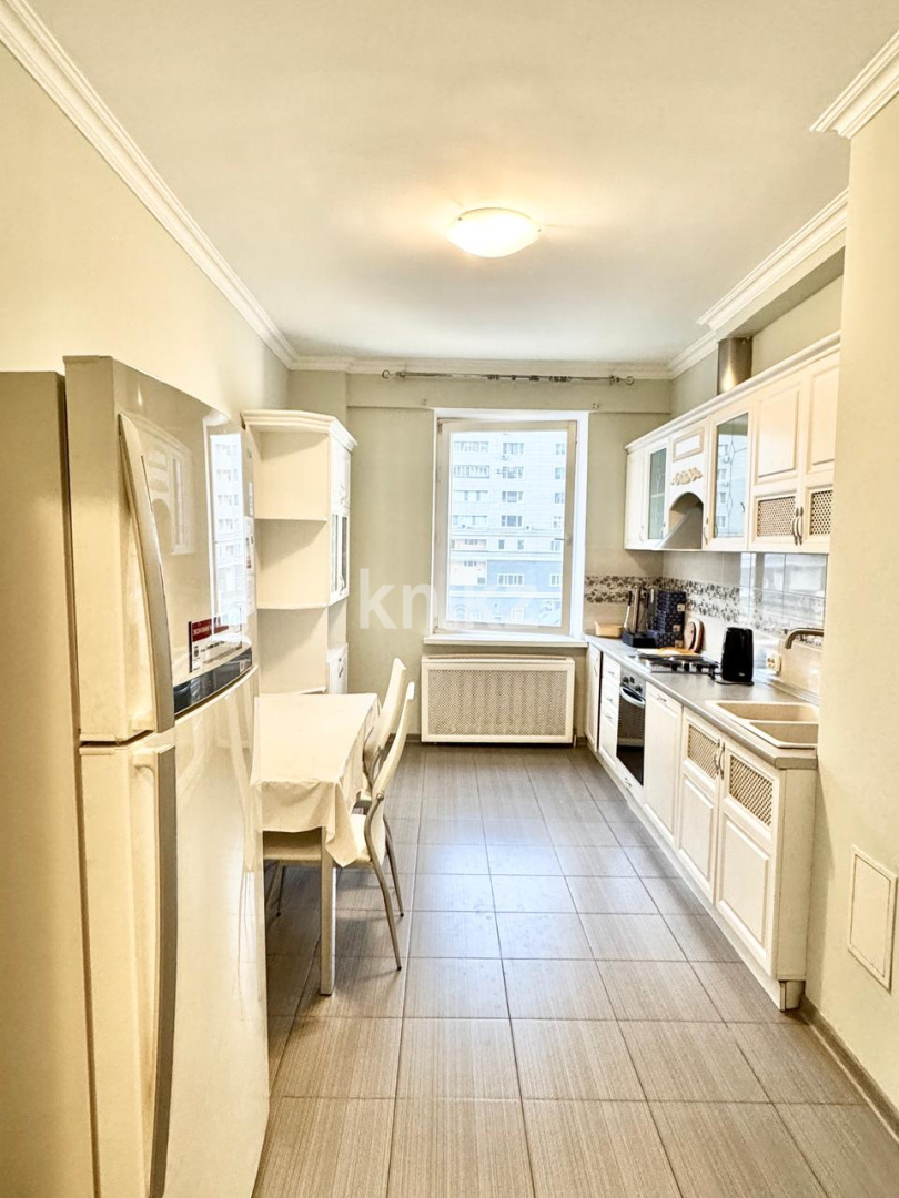 Продажа 3-комнатной квартиры, 130 м², ул. Достык, дом  13 в Астане - фото 9