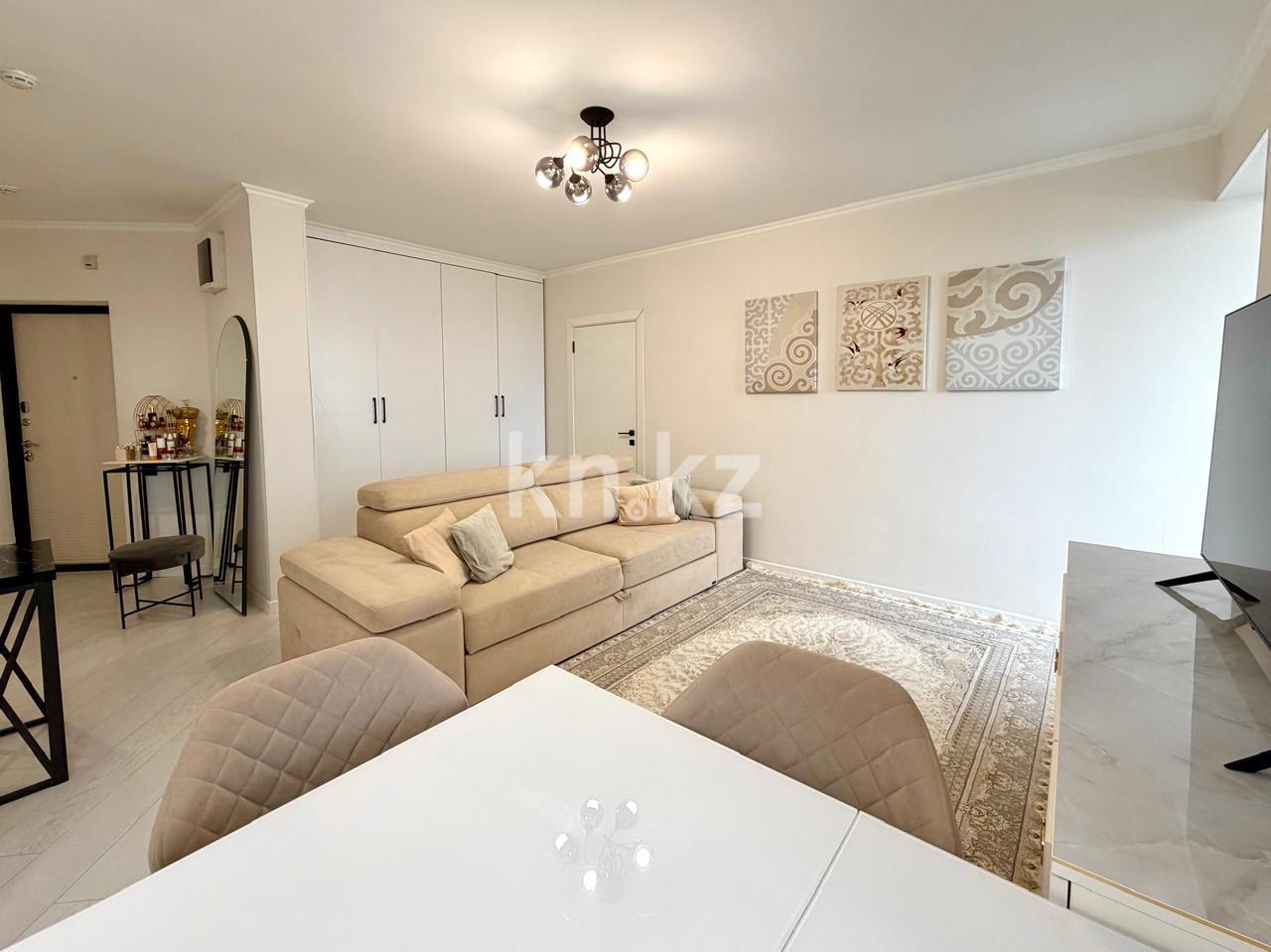 Продажа 2-комнатной квартиры, 63.5 м² в Алматы - фото 3