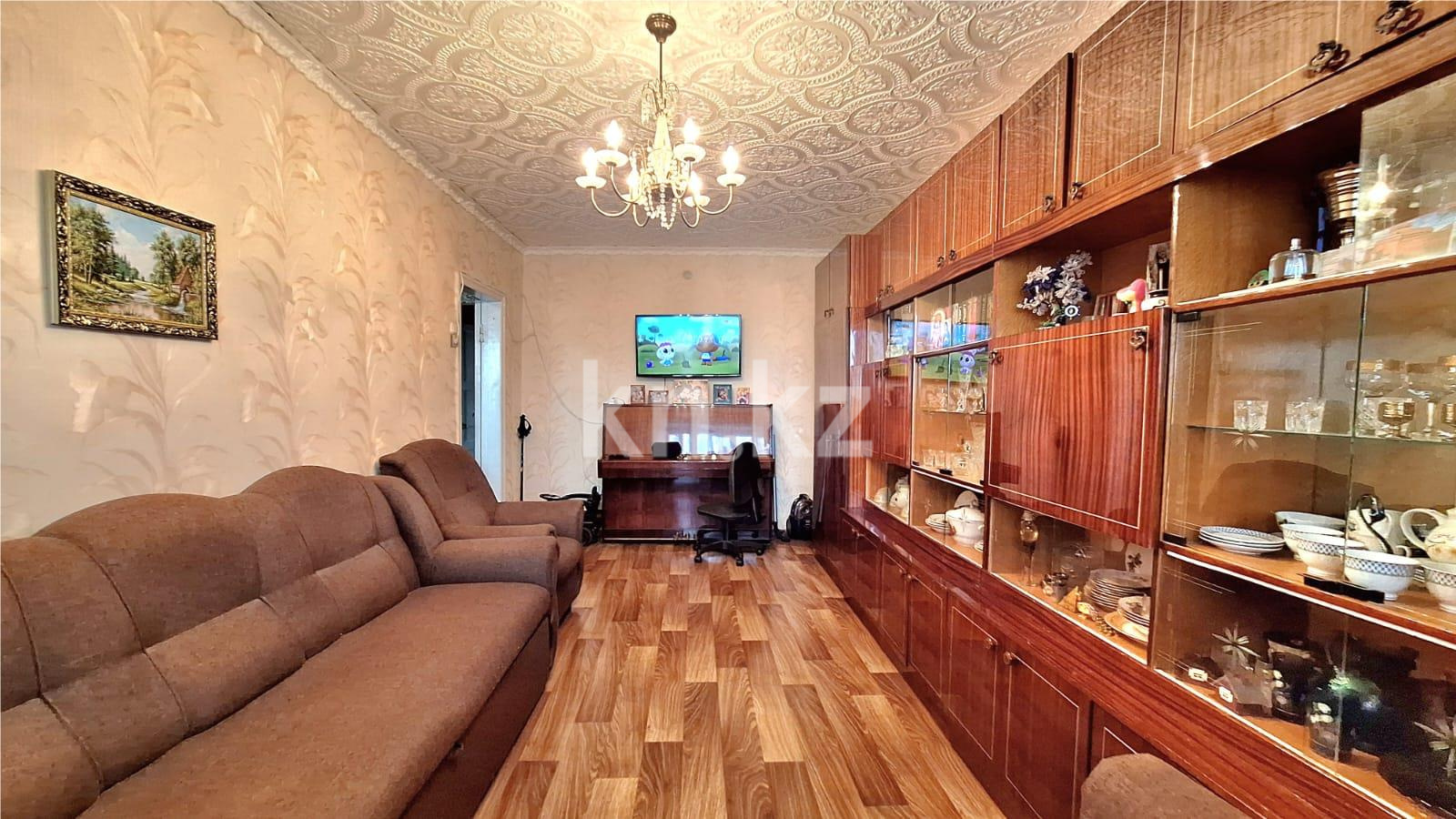 Продажа 3-комнатной квартиры, 63 м², ул. Открытая в Караганде - фото 2