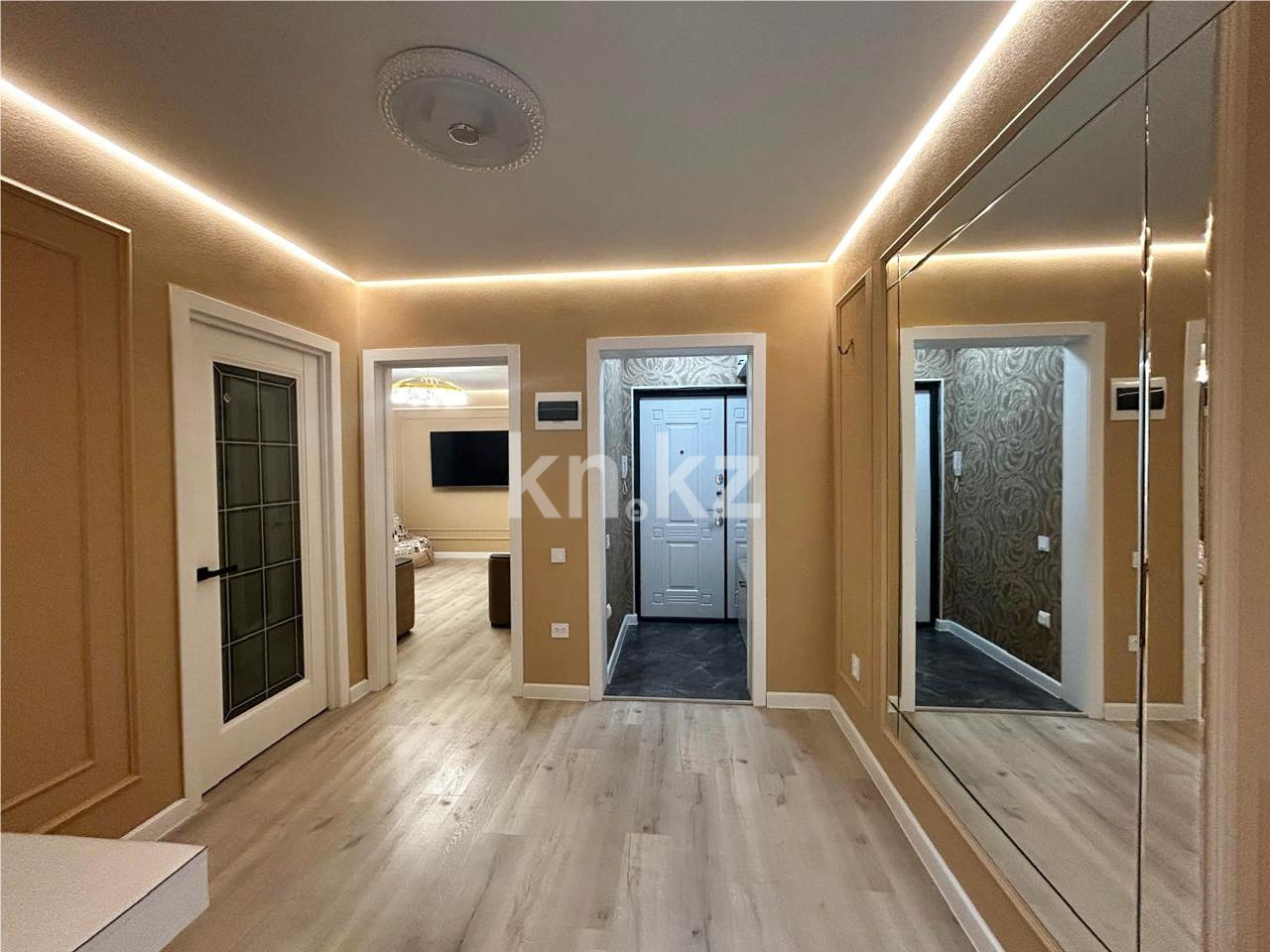 Продажа 5-комнатной квартиры, 96 м², мкр-н Голубые Пруды в Караганде - фото 18