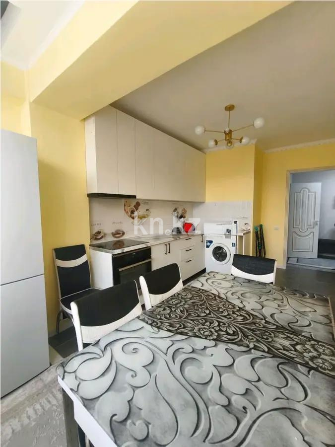 Продажа 2-комнатной квартиры, 41.8 м² в Алматы - фото 3