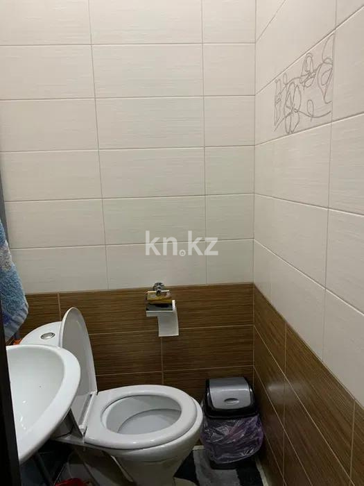 Продажа 2-комнатной квартиры, 56 м², ул. Байтерекова, дом  83 в Алматы - фото 4