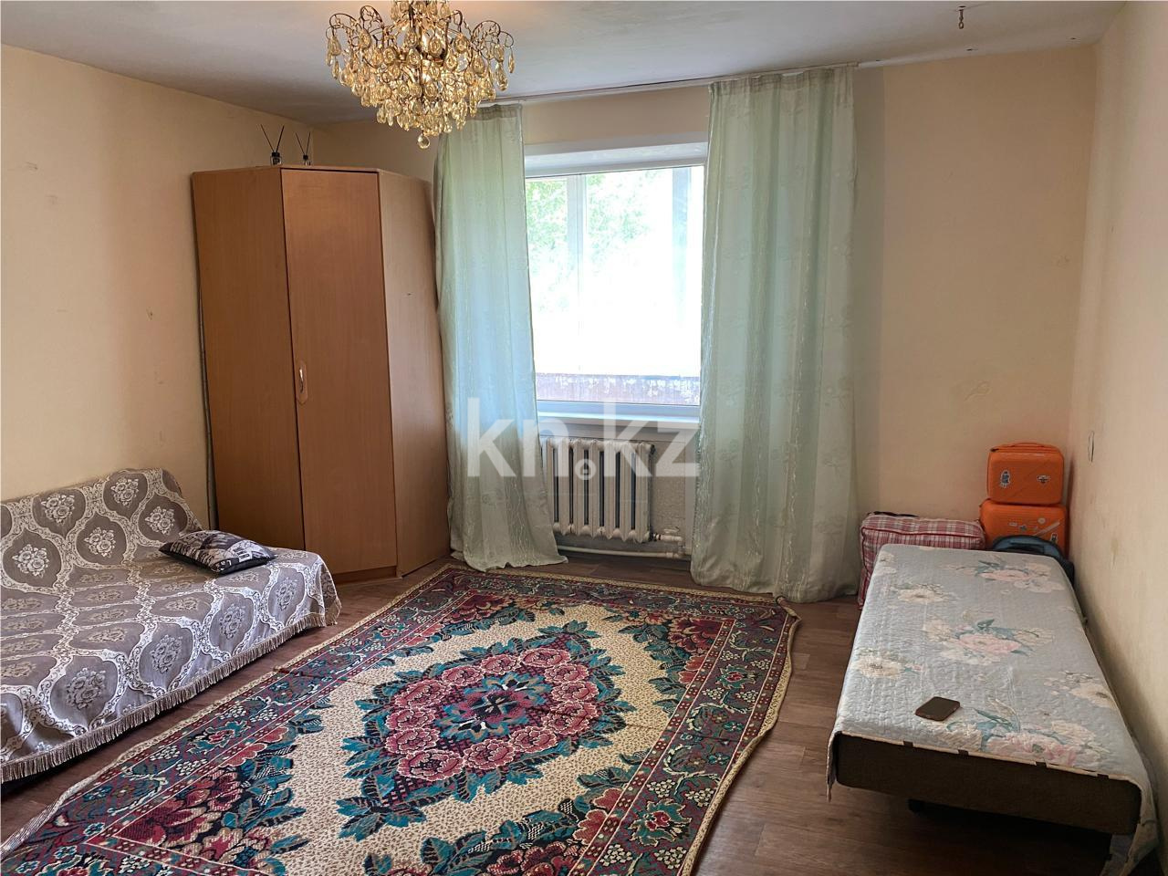 Продажа 1-комнатной квартиры, 35 м² в Караганде