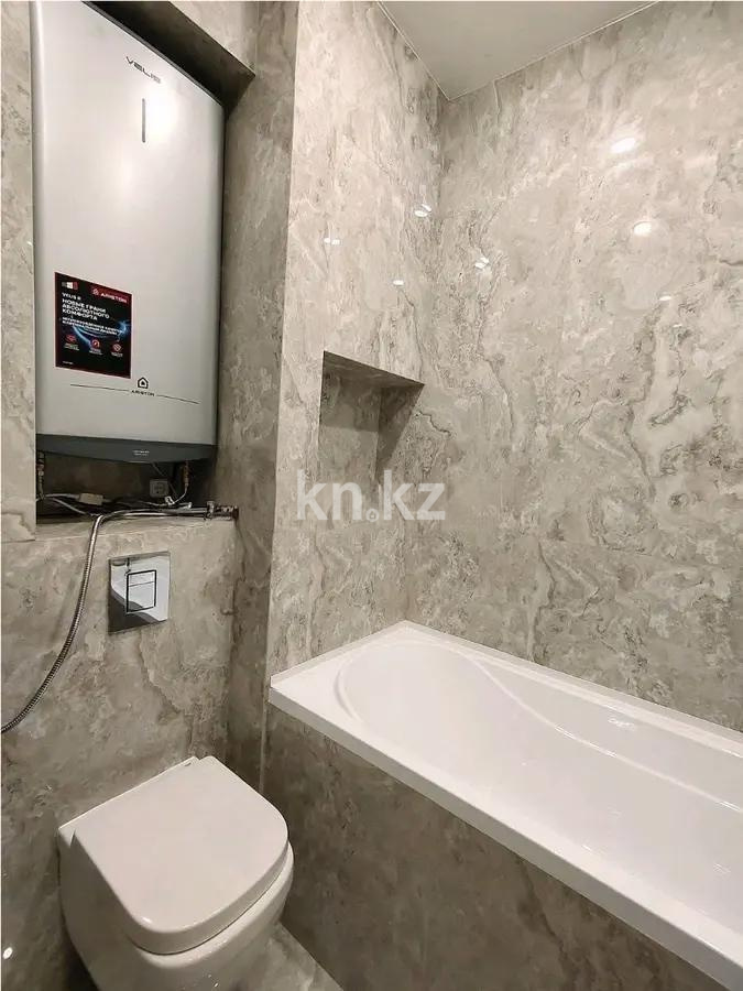 Продажа 2-комнатной квартиры, 67 м², ул. Ашимова, дом  21 в Караганде - фото 4