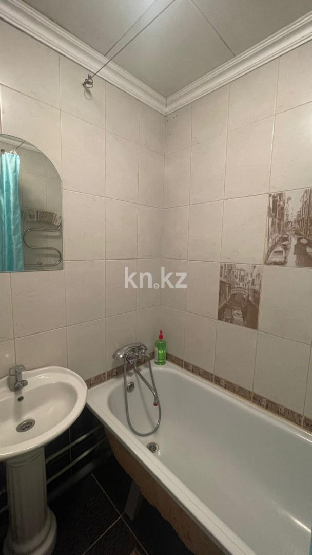 Аренда 1-комнатной квартиры посуточно, 33 м², ул. Кабанбай Батыра, дом  82 в Усть-Каменогорске - фото 5