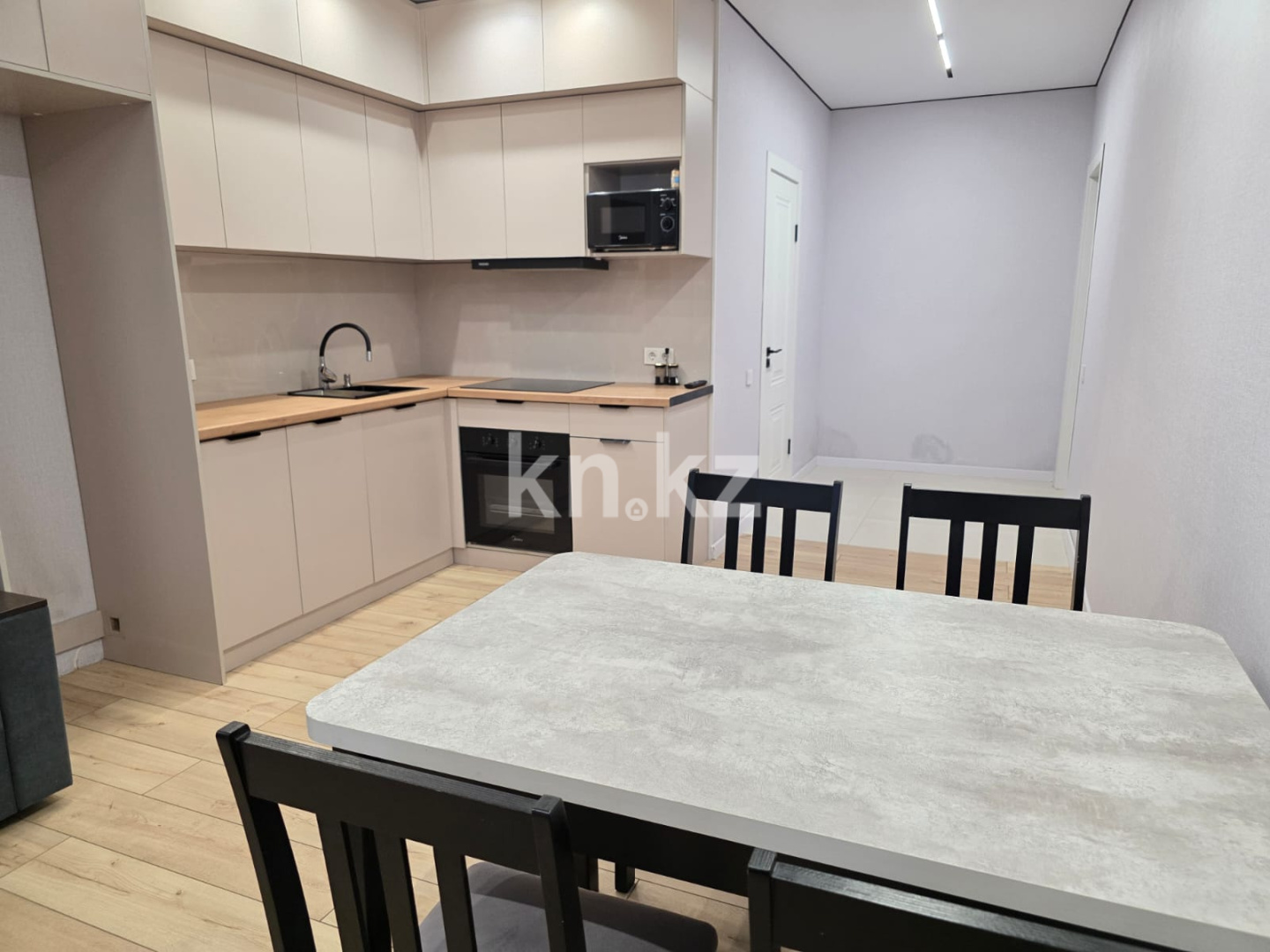 Продажа 1-комнатной квартиры, 55.6 м² в Алматы - фото 12