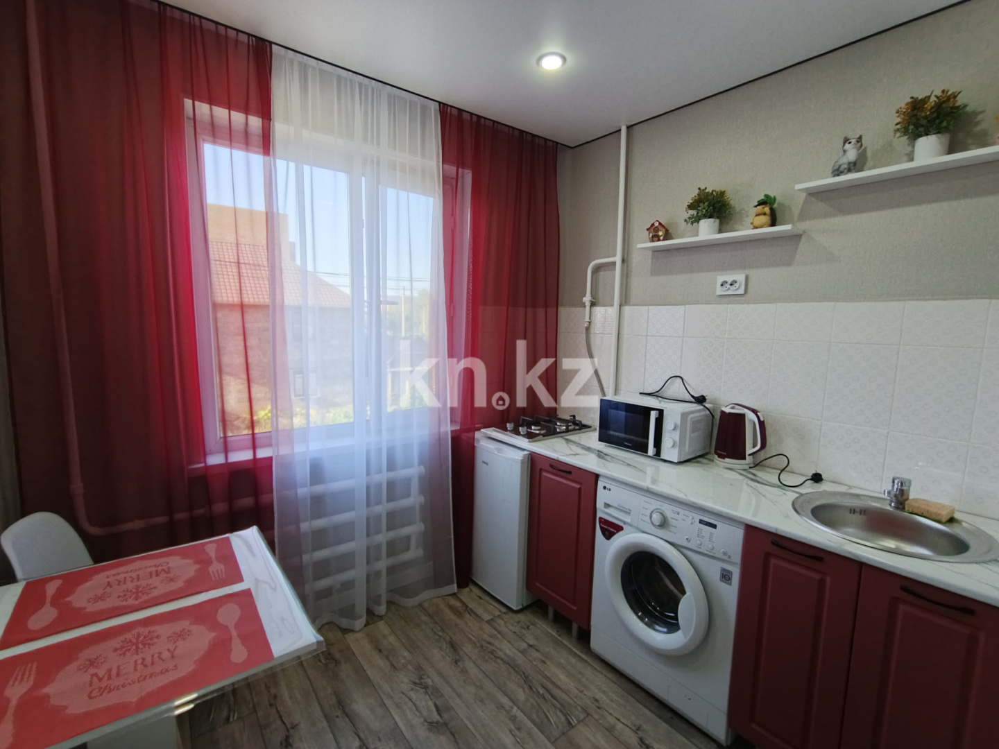 Аренда 1-комнатной квартиры посуточно, 36 м² в Уральске - фото 2