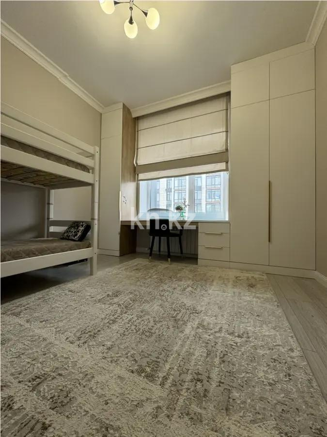 Продажа 3-комнатной квартиры, 93 м², ул. Онгарсыновой, дом  8/1 в Астане - фото 3