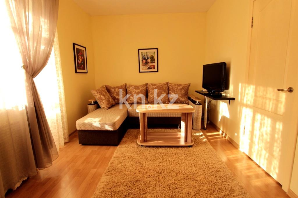 Аренда 2-комнатной квартиры посуточно, 44 м², ул. Наурызбай батыра, дом  68 - ул. Айтеке би в Алматы