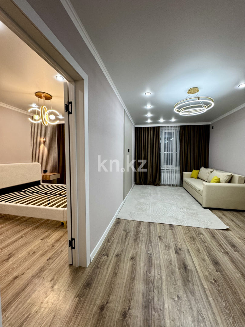 Продажа 2-комнатной квартиры, 40 м², ул. Райымбек батыра, дом  590/16 в Алматы - фото 2