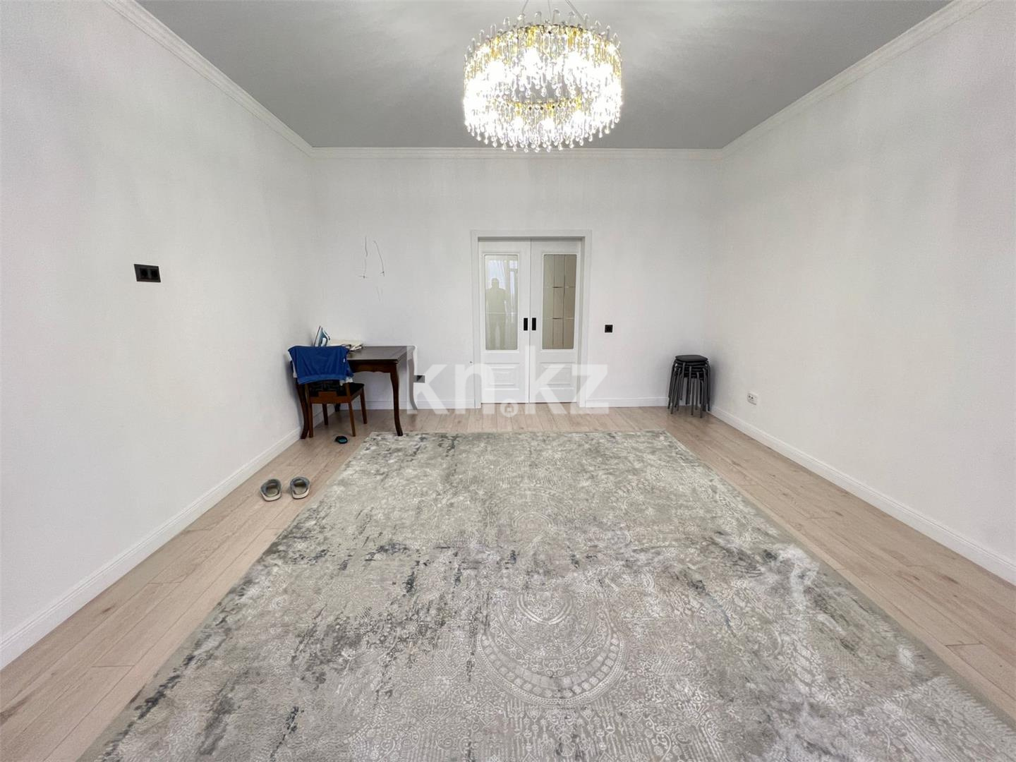 Продажа 4-комнатной квартиры, 111 м², ул. Муканова, дом  53/8 в Караганде - фото 3