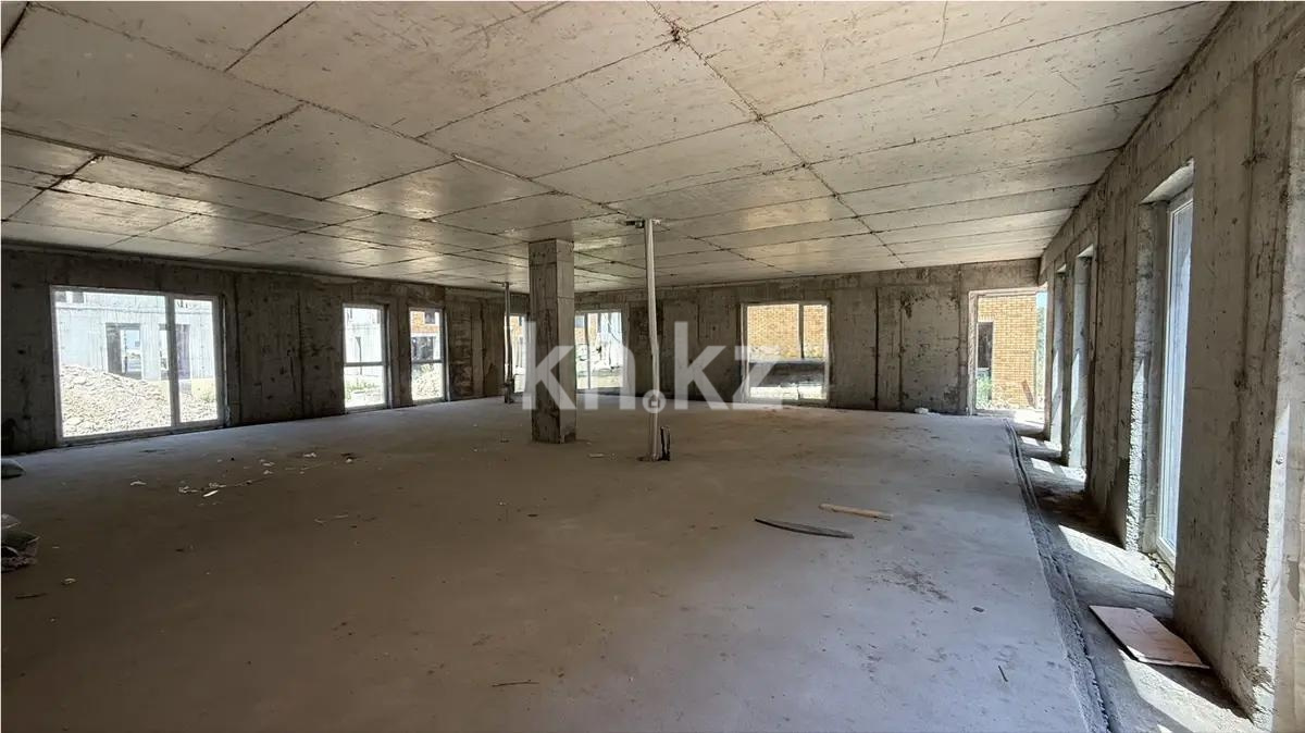 Продажа 4-комнатной квартиры, 203.7 м² в Алматы - фото 2
