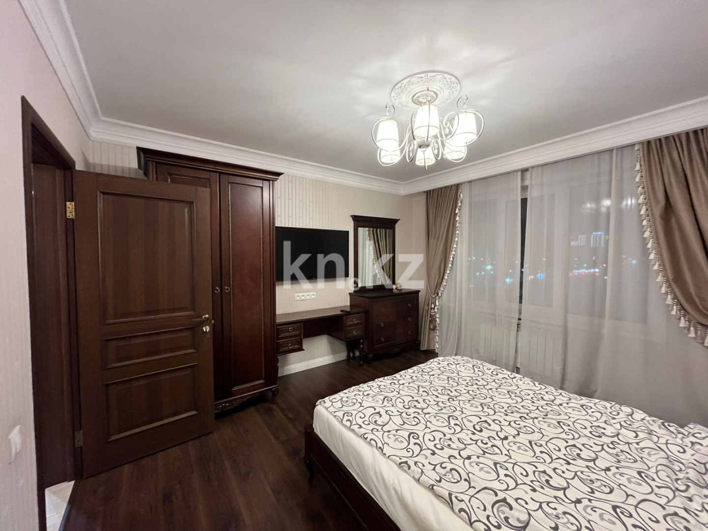 Продажа 4-комнатной квартиры, 122 м², пр. Республики в Караганде - фото 11