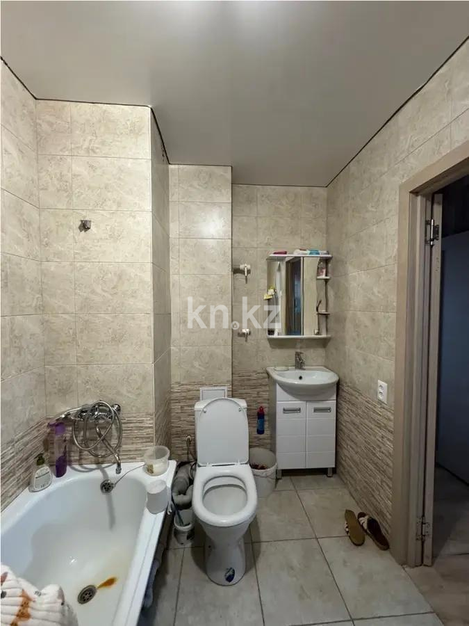 Продажа 2-комнатной квартиры, 56 м², мкрн-н Шапагат, дом  10 в Караганде - фото 5