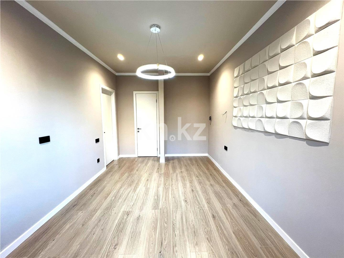 Продажа 2-комнатной квартиры, 64 м², 137 учетный квартал в Караганде - фото 10