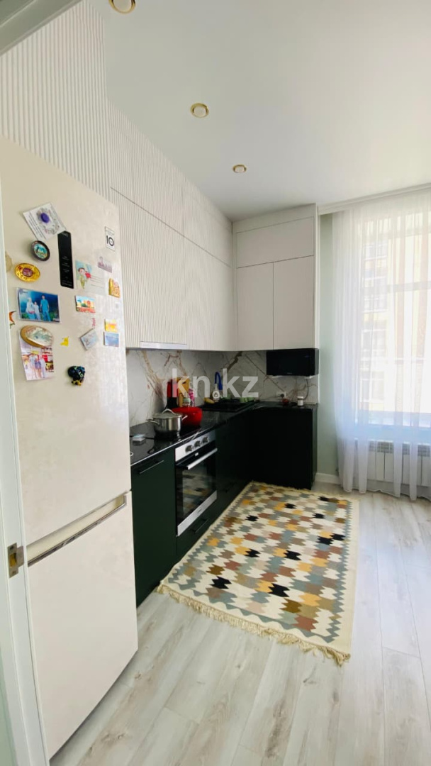 Продажа 3-комнатной квартиры, 80 м², ул. Ашимова, дом  21 в Караганде - фото 8