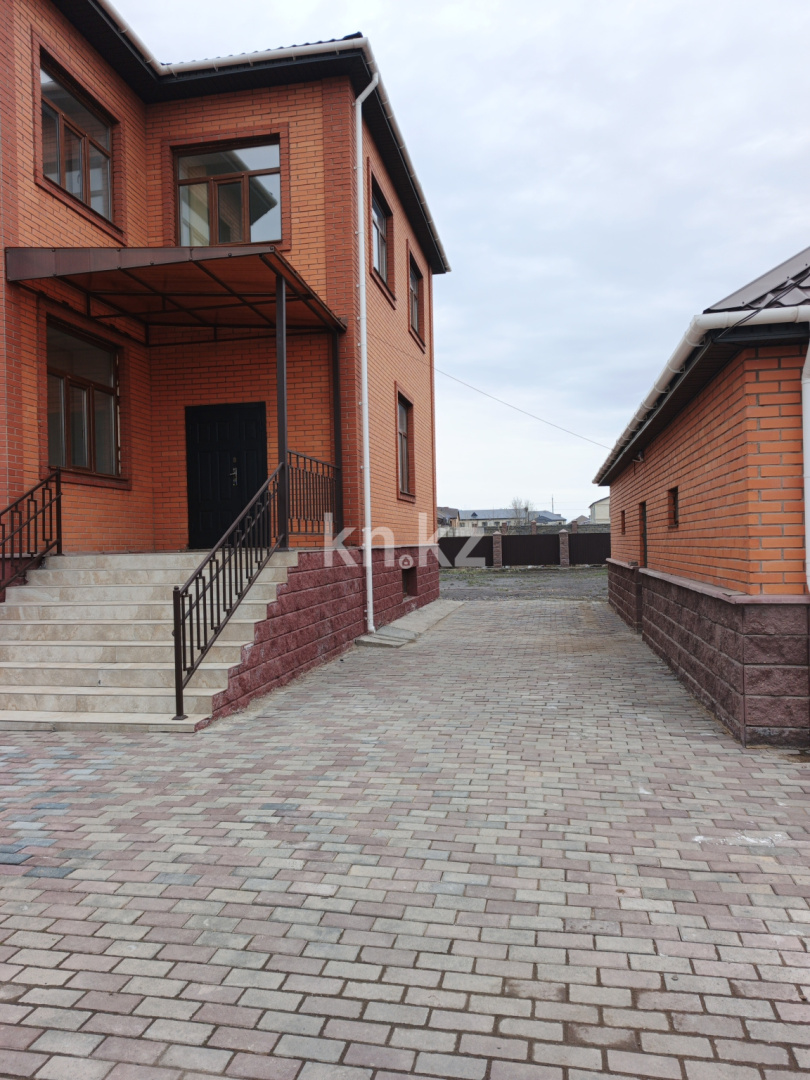 Аренда 7-комнатного дома, 449.1 м² в Караганде - фото 2